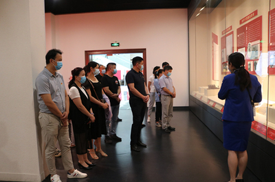 奮進皖東百年路，初心映照新征程——市第二人民醫(yī)院組織參觀慶祝建黨100周年專題展覽